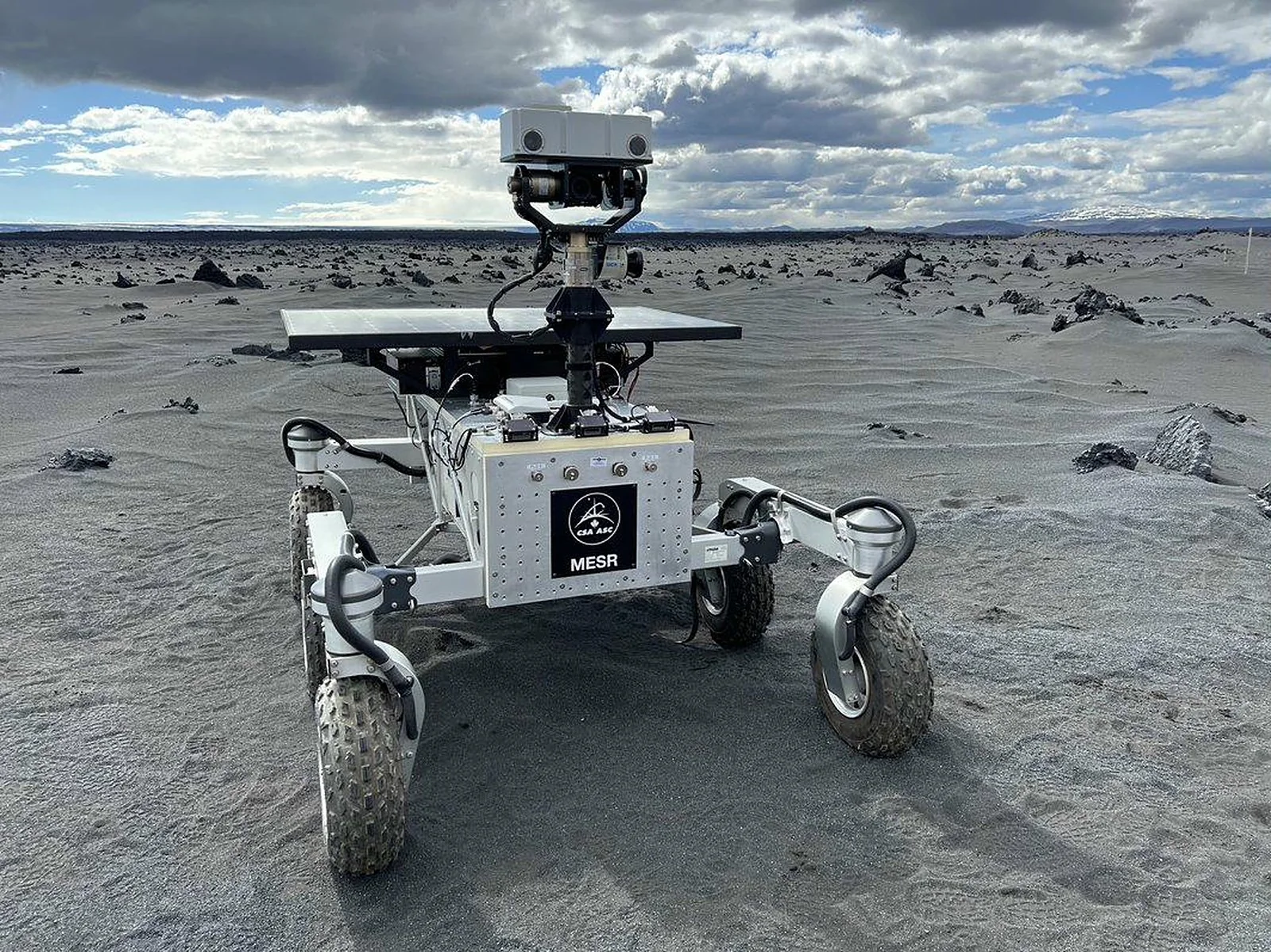 MESR rover on Mars-analog volcanic terrain, Iceland